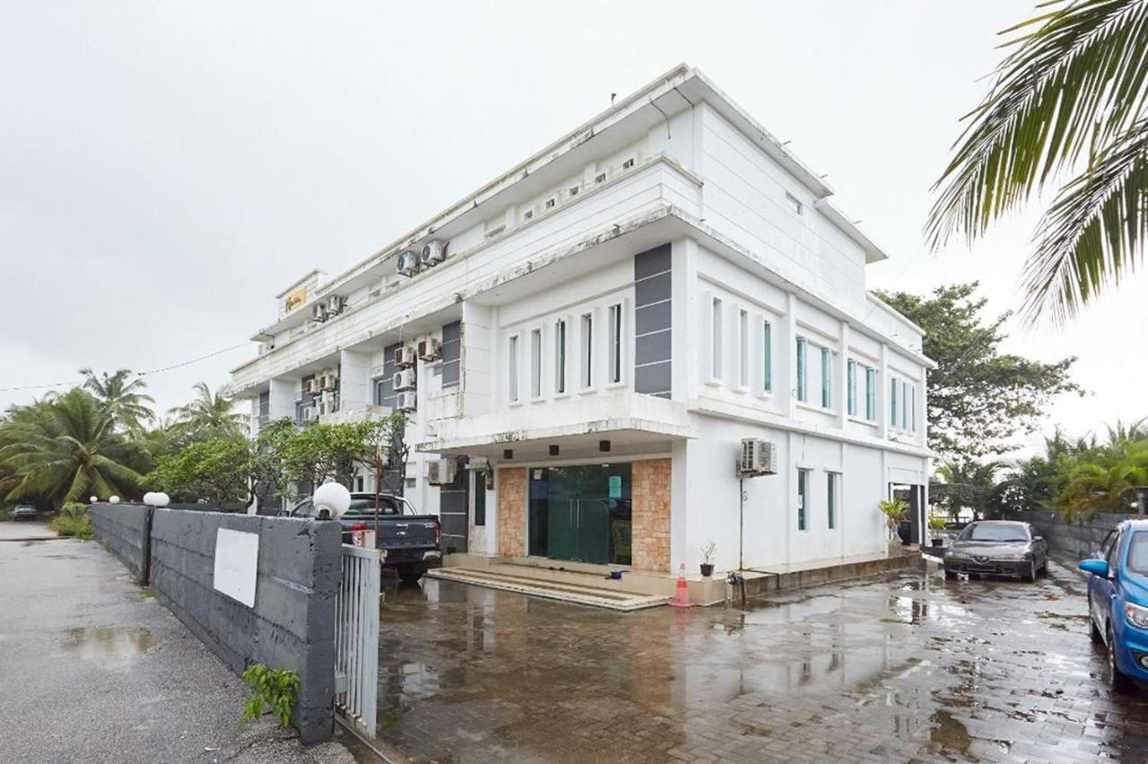 Estudio de 5500 m² con 1 baños de uso privado, en Beserah Kampung Sungai Karang Exterior foto